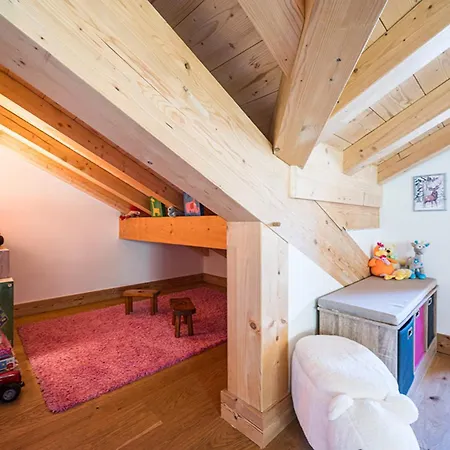 Apartment Ydilia Nr 3 *